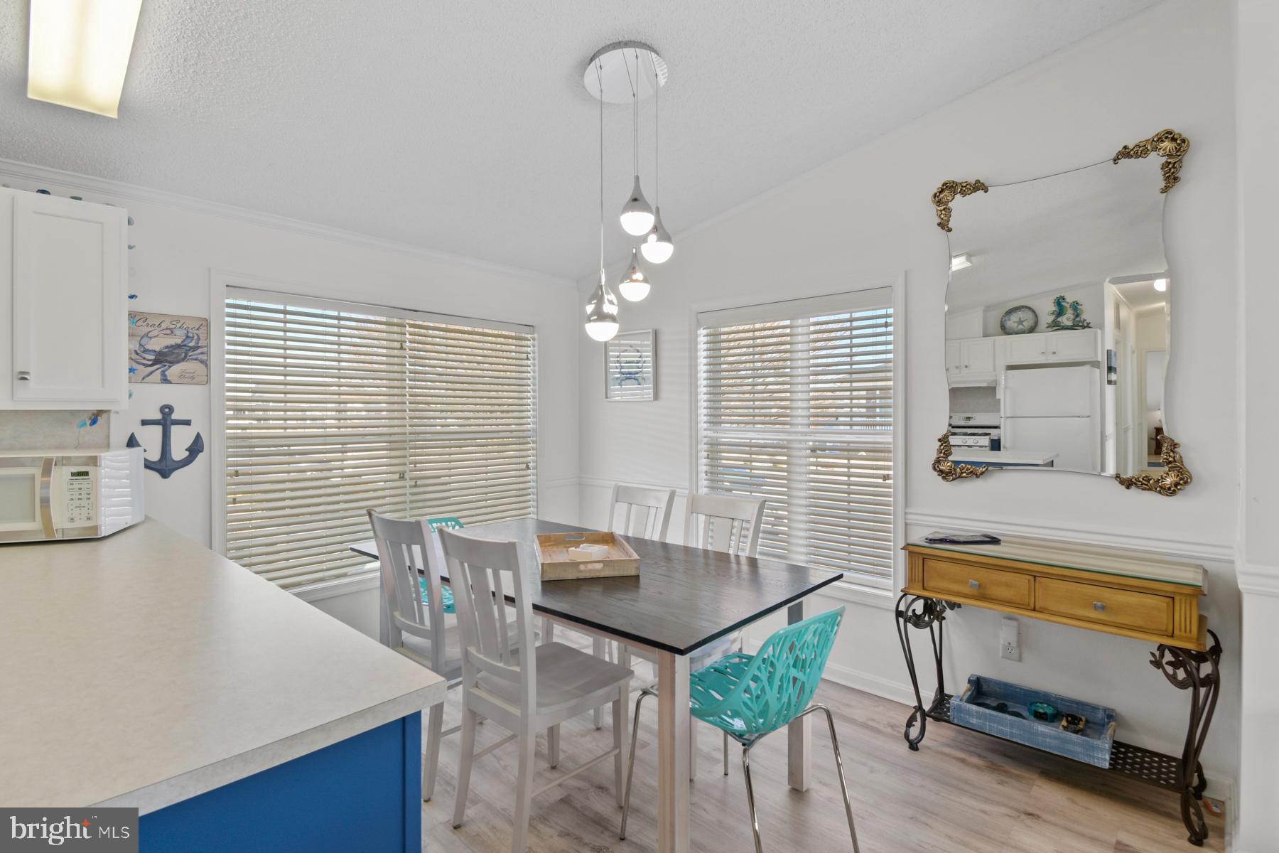 125 Clamshell Road Ocean City, MD 21842 - Photo 5 of 42 Dining room