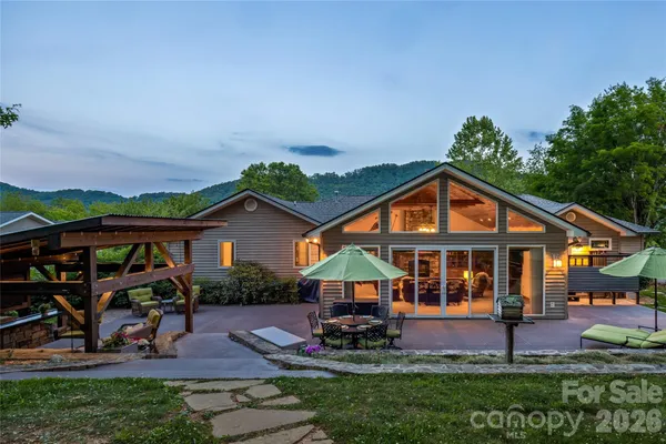 $850,000 | 51 White Pine Circle, Fletcher, NC 28732