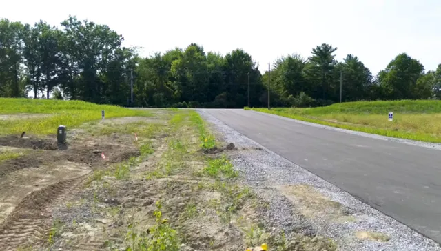 $195,000 | 5693 Rolling Run, Leo, IN 46765