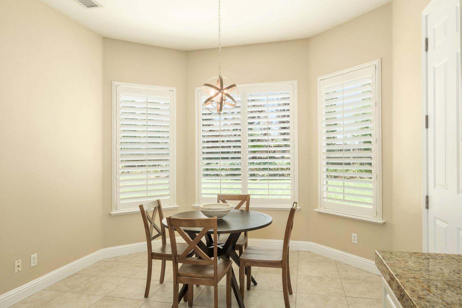 3227 Lester Avenue Clovis, CA 93619 - Photo 11 of 26 Dining