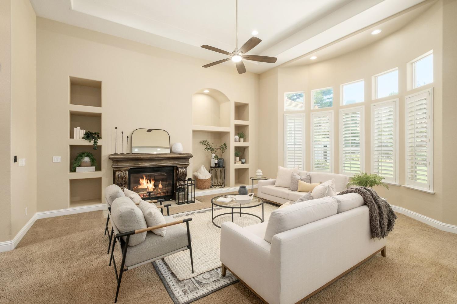 3227 Lester Avenue Clovis, CA 93619 - Photo 4 of 26 Living Room