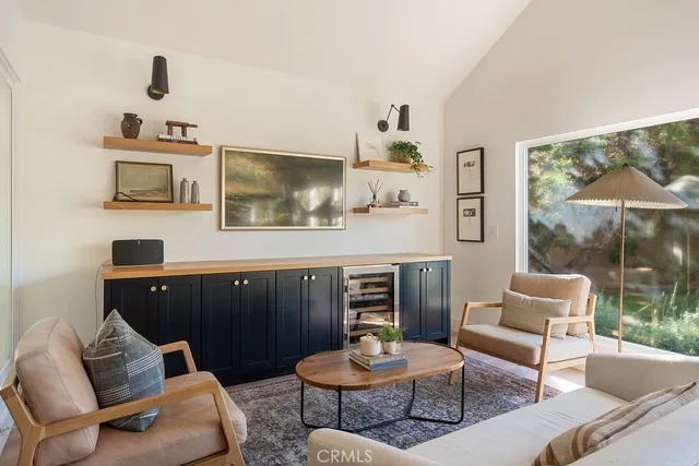 $1,949,900 | 1086 Vallejo Circle, Costa Mesa, CA 92626