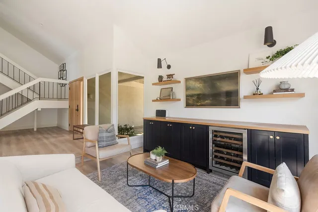 $1,949,900 | 1086 Vallejo Circle, Costa Mesa, CA 92626