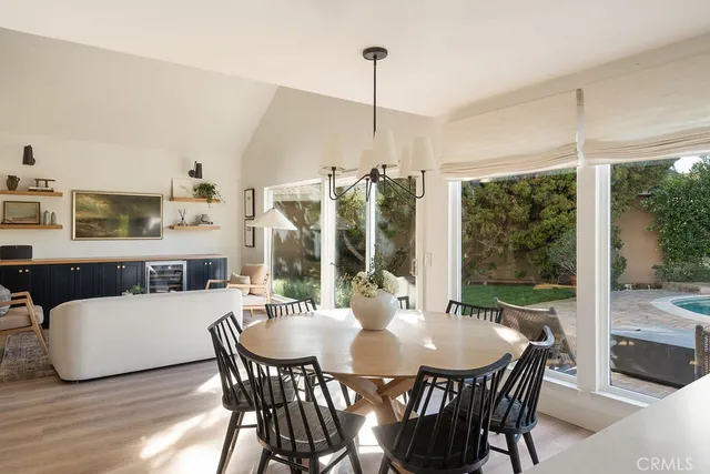 $1,949,900 | 1086 Vallejo Circle, Costa Mesa, CA 92626