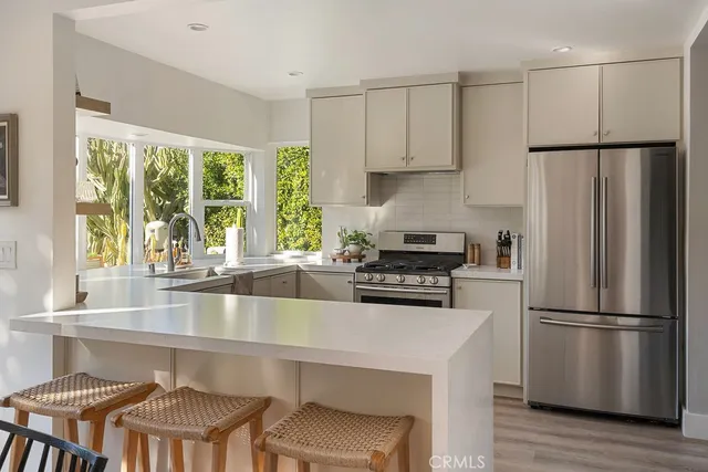 $1,949,900 | 1086 Vallejo Circle, Costa Mesa, CA 92626