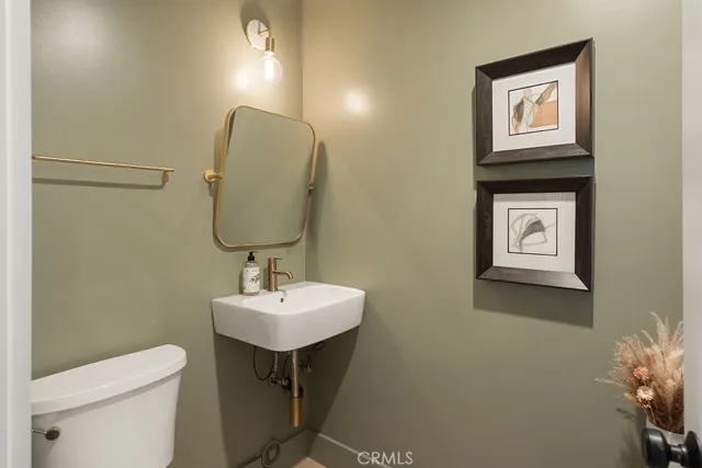 $1,949,900 | 1086 Vallejo Circle, Costa Mesa, CA 92626