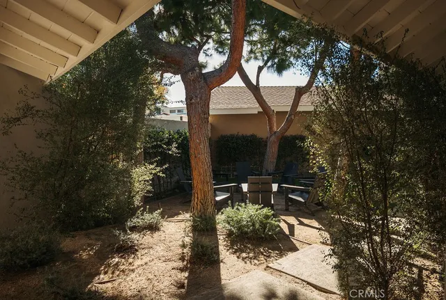 $1,949,900 | 1086 Vallejo Circle, Costa Mesa, CA 92626