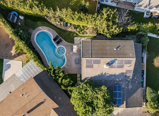 $1,949,900 | 1086 Vallejo Circle, Costa Mesa, CA 92626