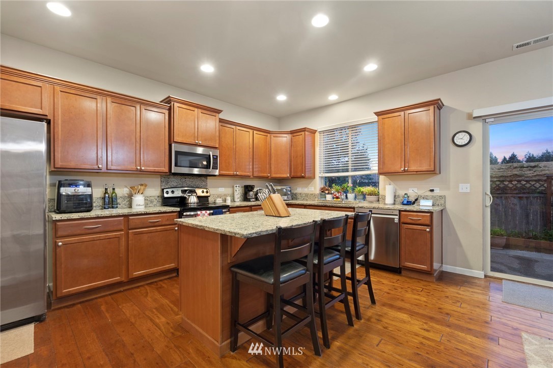 7305 Radius Loop Southeast Lacey, WA 98513 - Photo 10 of 34 Gallery Image 10