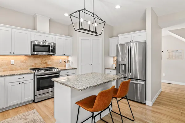 $635,000 | 1837 White Pine Court, Stillwater, MN 55082