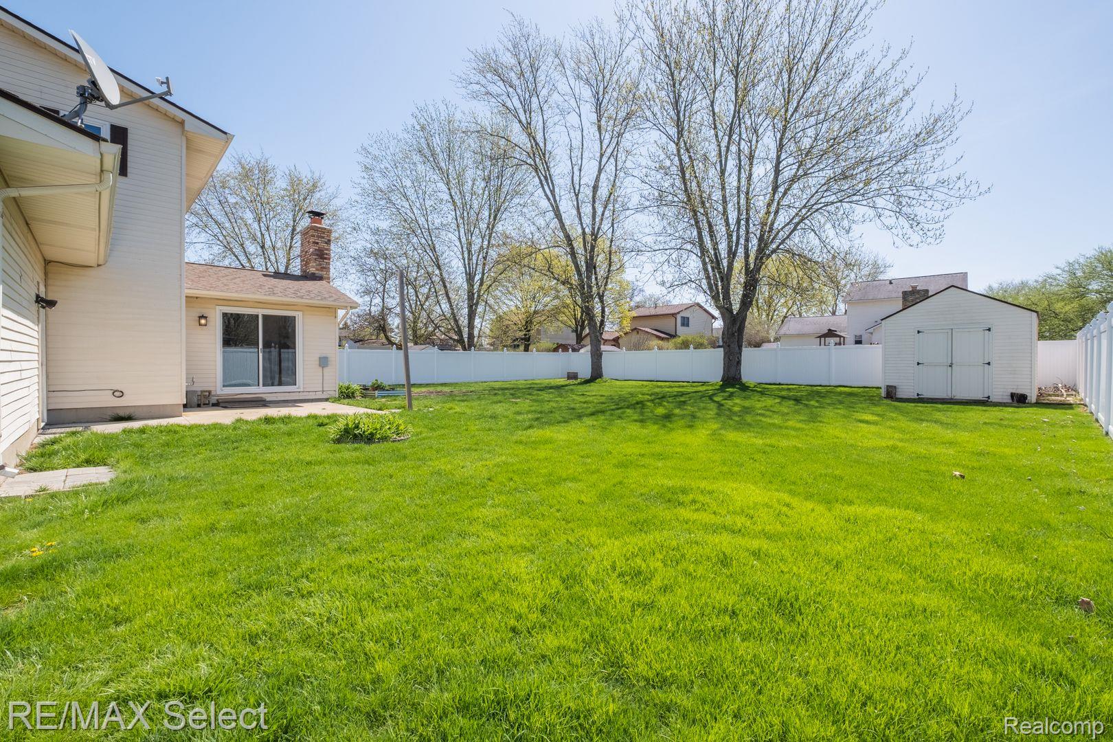 5502 Copley Square Road Grand Blanc, MI 48439 - Photo 26 of 37 Gallery Image 26