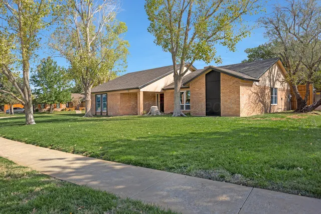 $315,000 | 6401 Hinsdale Drive, Amarillo, TX 79109