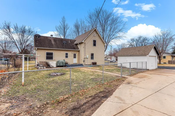 $350,000 | 420 14th Street West, Hastings, MN 55033
