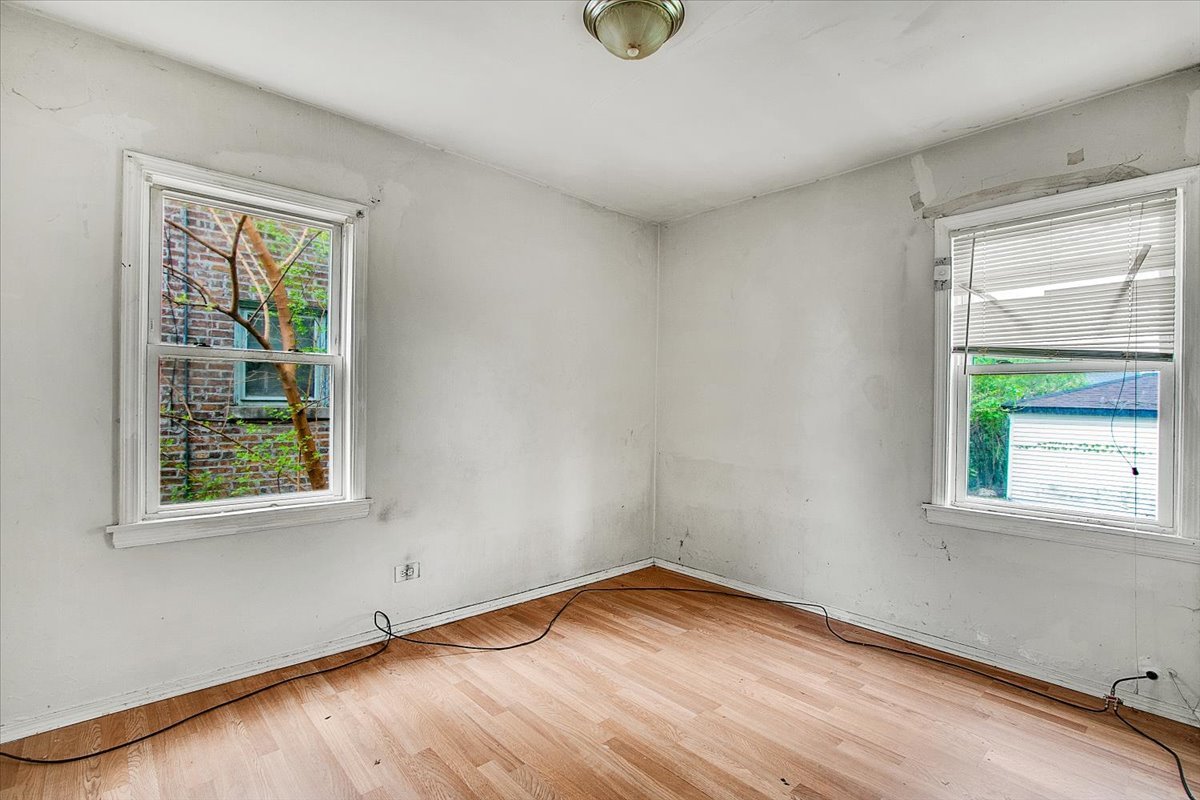 12908 South Wallace Street Chicago, IL 60628 - Photo 10 of 18