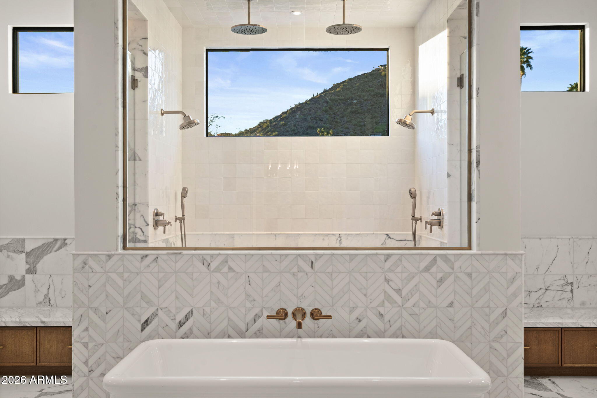 6610 North Mountain View Road Paradise Valley, AZ 85253 - Photo 17 of 31 Primary Bath