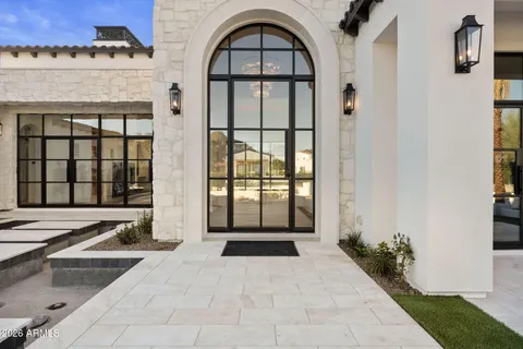 $10,500,000 | 6610 North Mountain View Road, Paradise Valley, AZ 85253