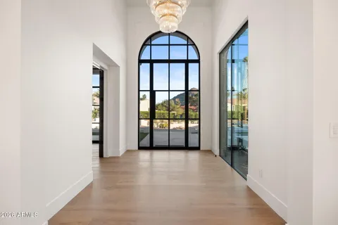 $10,500,000 | 6610 North Mountain View Road, Paradise Valley, AZ 85253