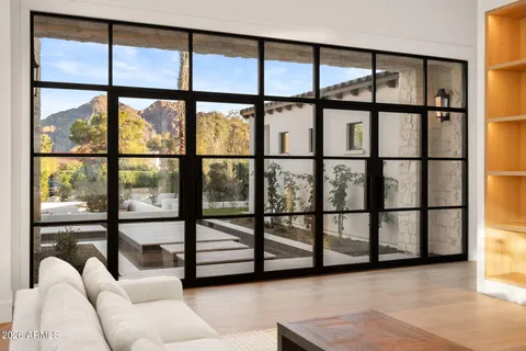 $10,500,000 | 6610 North Mountain View Road, Paradise Valley, AZ 85253