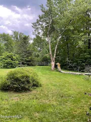 $295,000 | 10 Art School Road, Monterey, MA 01245