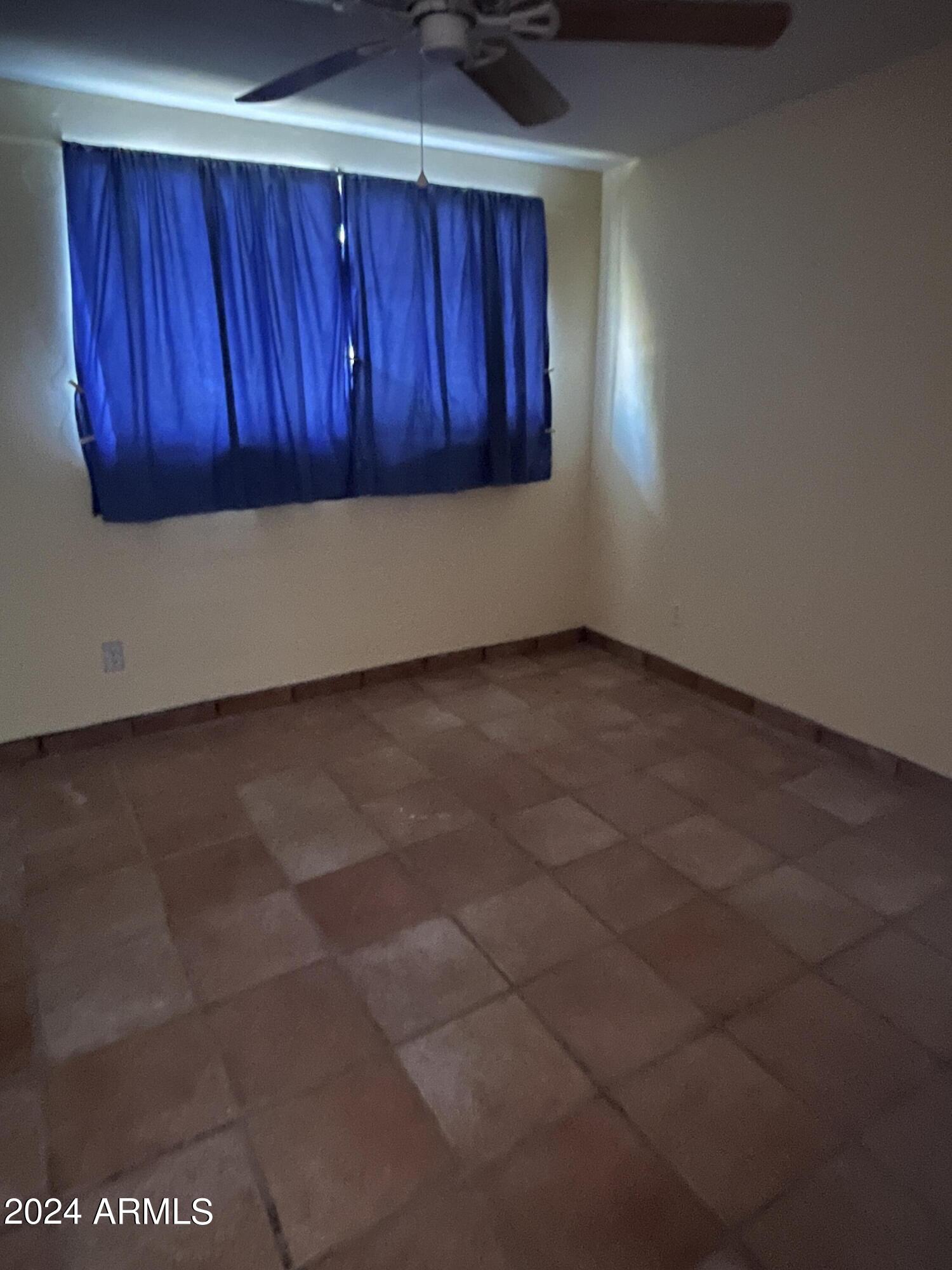 1705 6th Green Street Douglas, AZ 85607 - Photo 8 of 11 a view of a kitchen