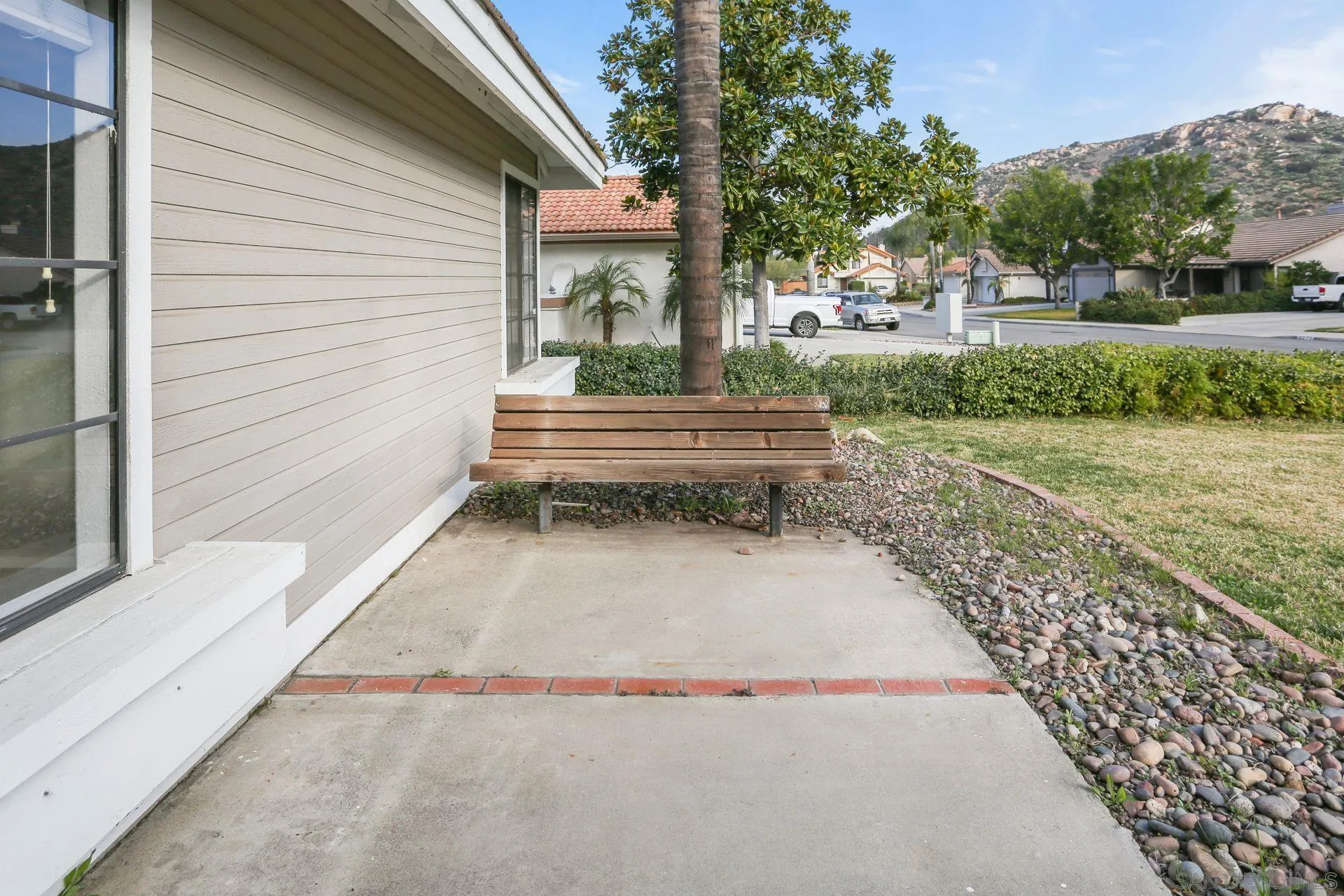 9260 Sombria Road Lakeside, CA 92040 - Photo 4 of 31