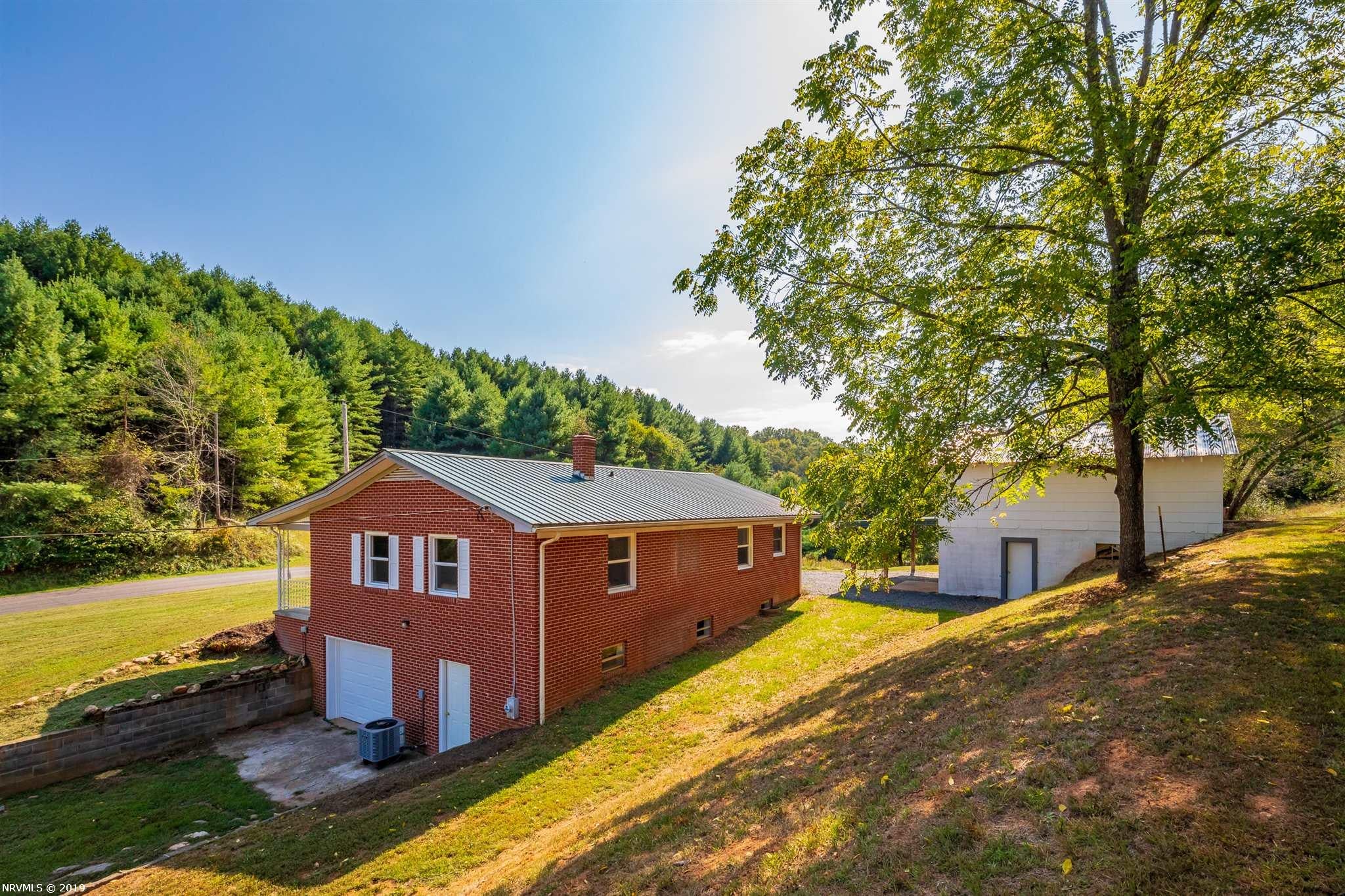 2359 Silver Leaf Road Dugspur, VA 24325 - Photo 46 of 75 Gallery Image 46