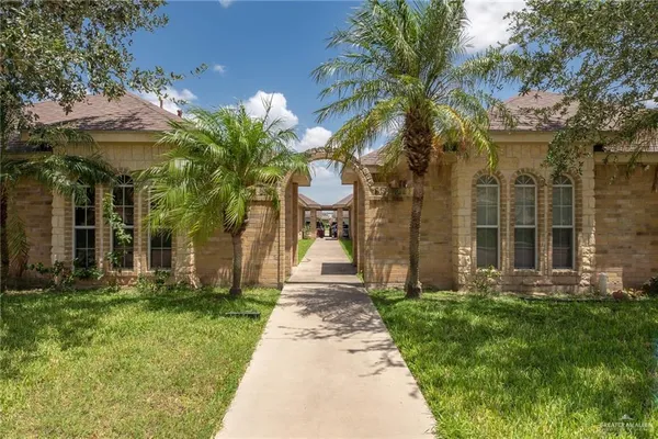 $1,000 | 3624 West Sarah Evans Street, Unit 1, Edinburg, TX 78541