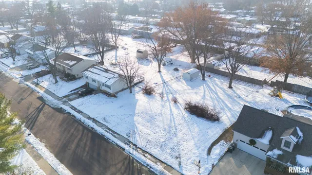 $12,500 | 225 Maple Park Drive, Pekin, IL 61554