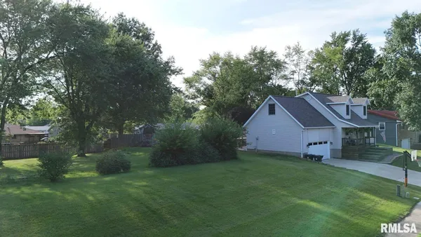 $12,500 | 225 Maple Park Drive, Pekin, IL 61554