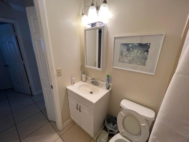 885 Sumter Road West West Palm Beach, FL 33415 - Photo 4 of 8 bathroom01