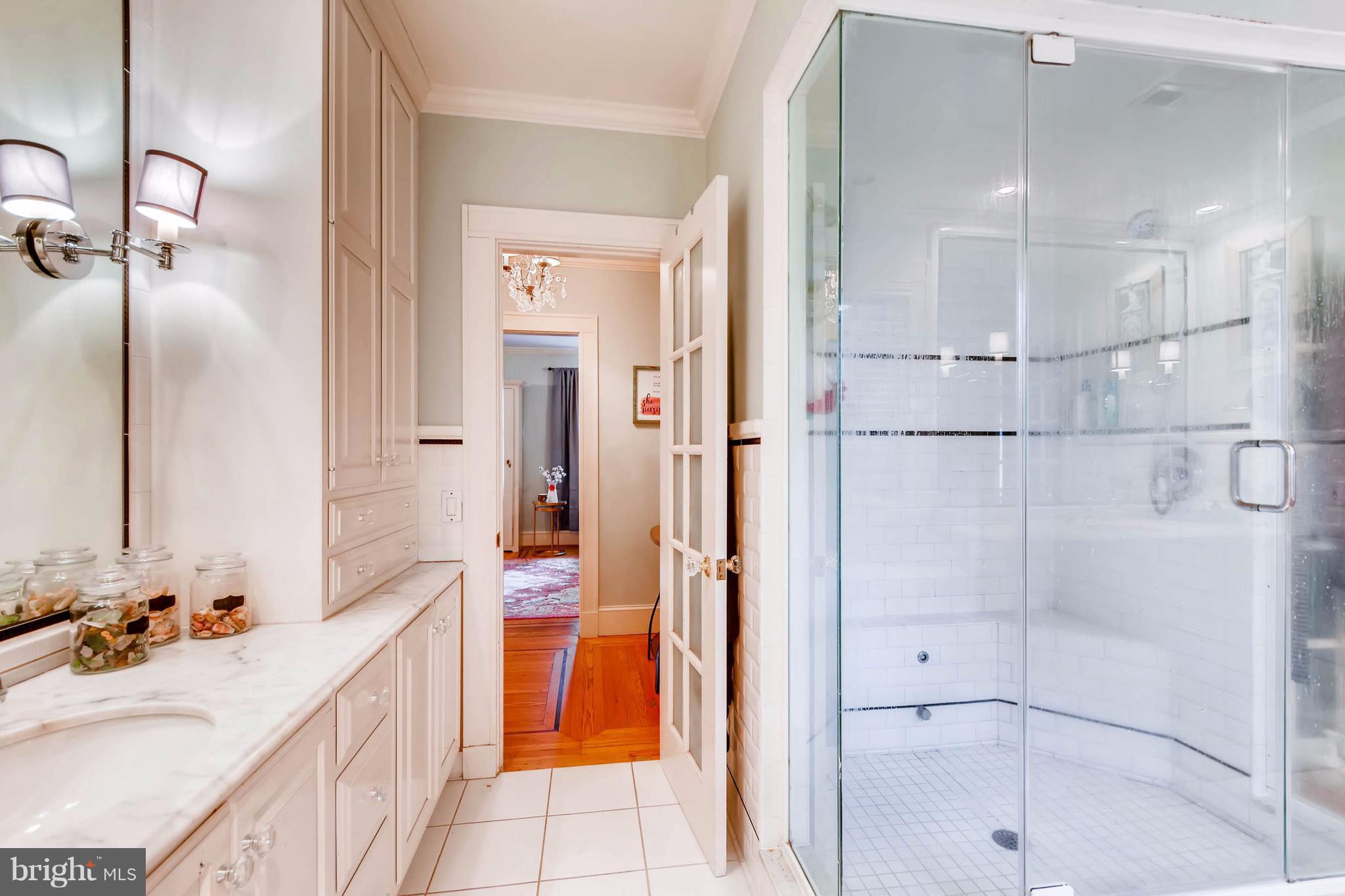 2110 Uffington Road Baltimore, MD 21209 - Photo 18 of 30 Bath (Master)