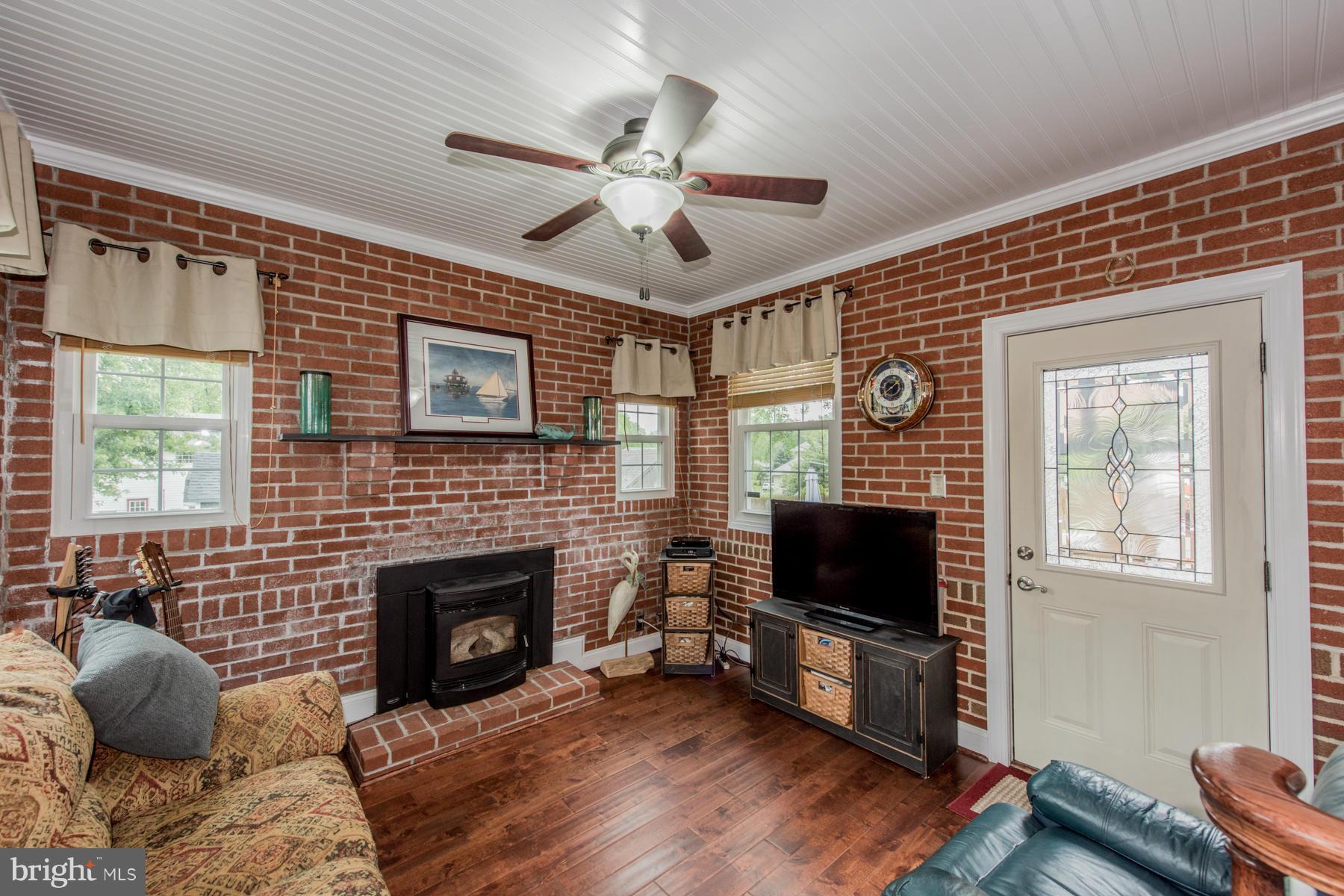 7723 Harmans Road Hanover, MD 21076 - Photo 7 of 30 Family Room