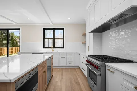 $1,295,000 | 819 South Highland Avenue, Arlington Heights, IL 60005