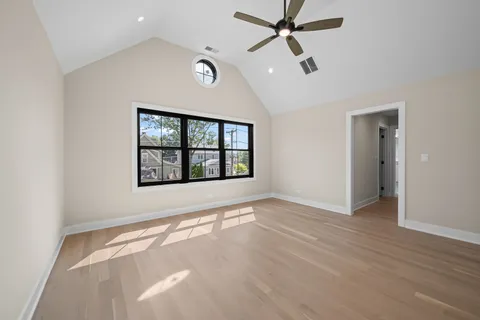 $1,295,000 | 819 South Highland Avenue, Arlington Heights, IL 60005
