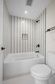 $1,295,000 | 819 South Highland Avenue, Arlington Heights, IL 60005
