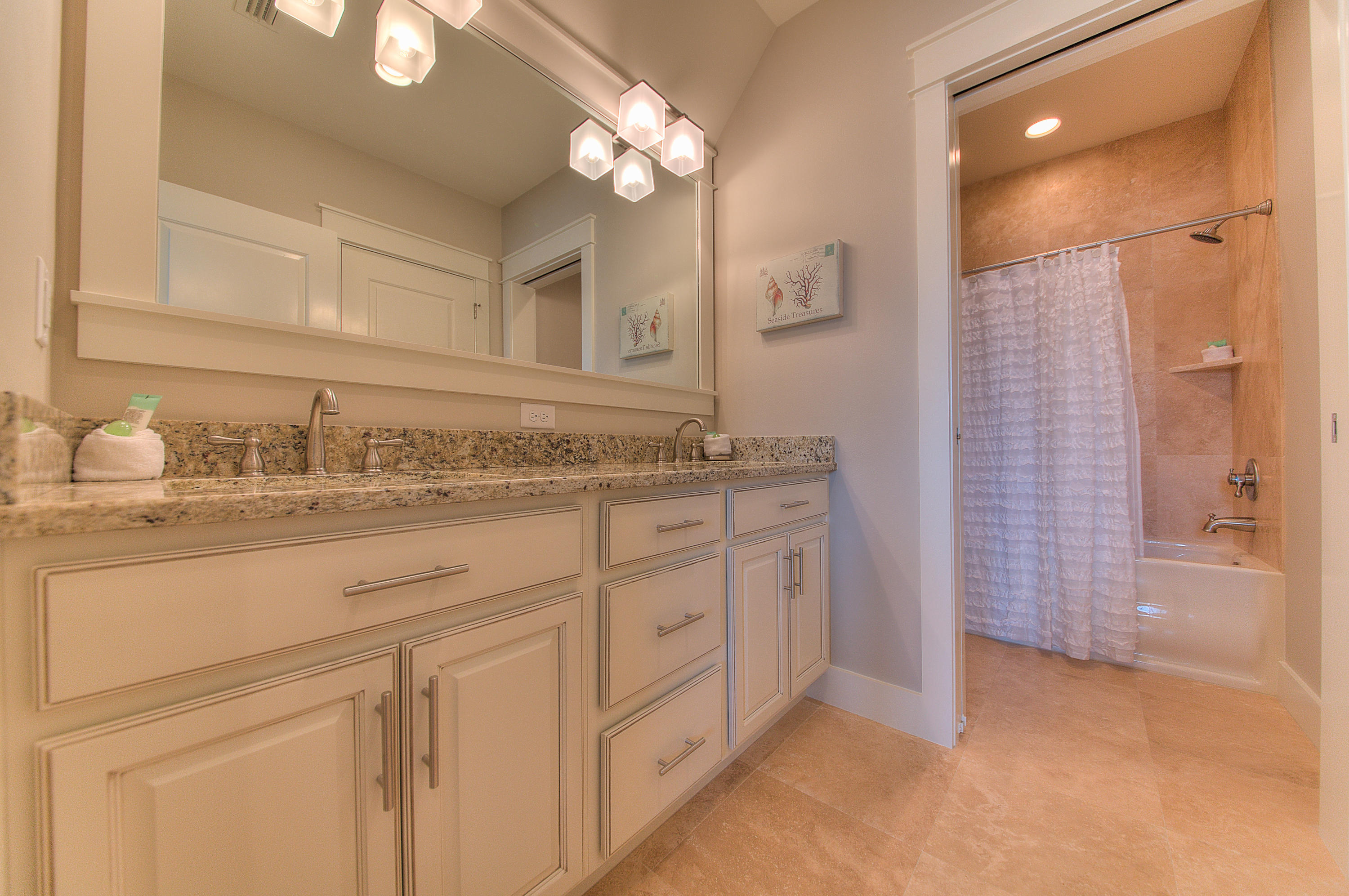 20 Full Moon Lane Santa Rosa Beach, FL 32459 - Photo 16 of 19 upstairs guest bath
