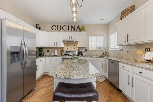 $600,000 | 202 Mill Street, Batavia, IL 60510