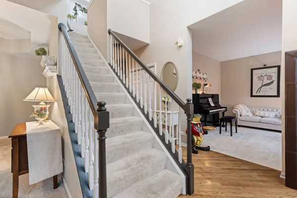 $600,000 | 202 Mill Street, Batavia, IL 60510