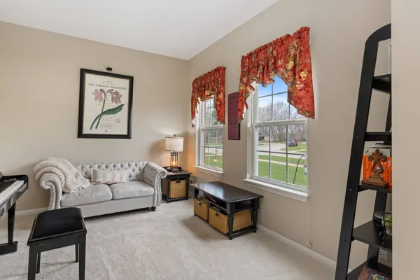 $600,000 | 202 Mill Street, Batavia, IL 60510