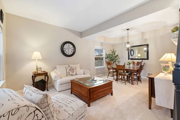 $600,000 | 202 Mill Street, Batavia, IL 60510