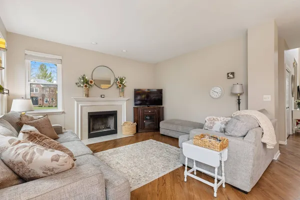 $600,000 | 202 Mill Street, Batavia, IL 60510