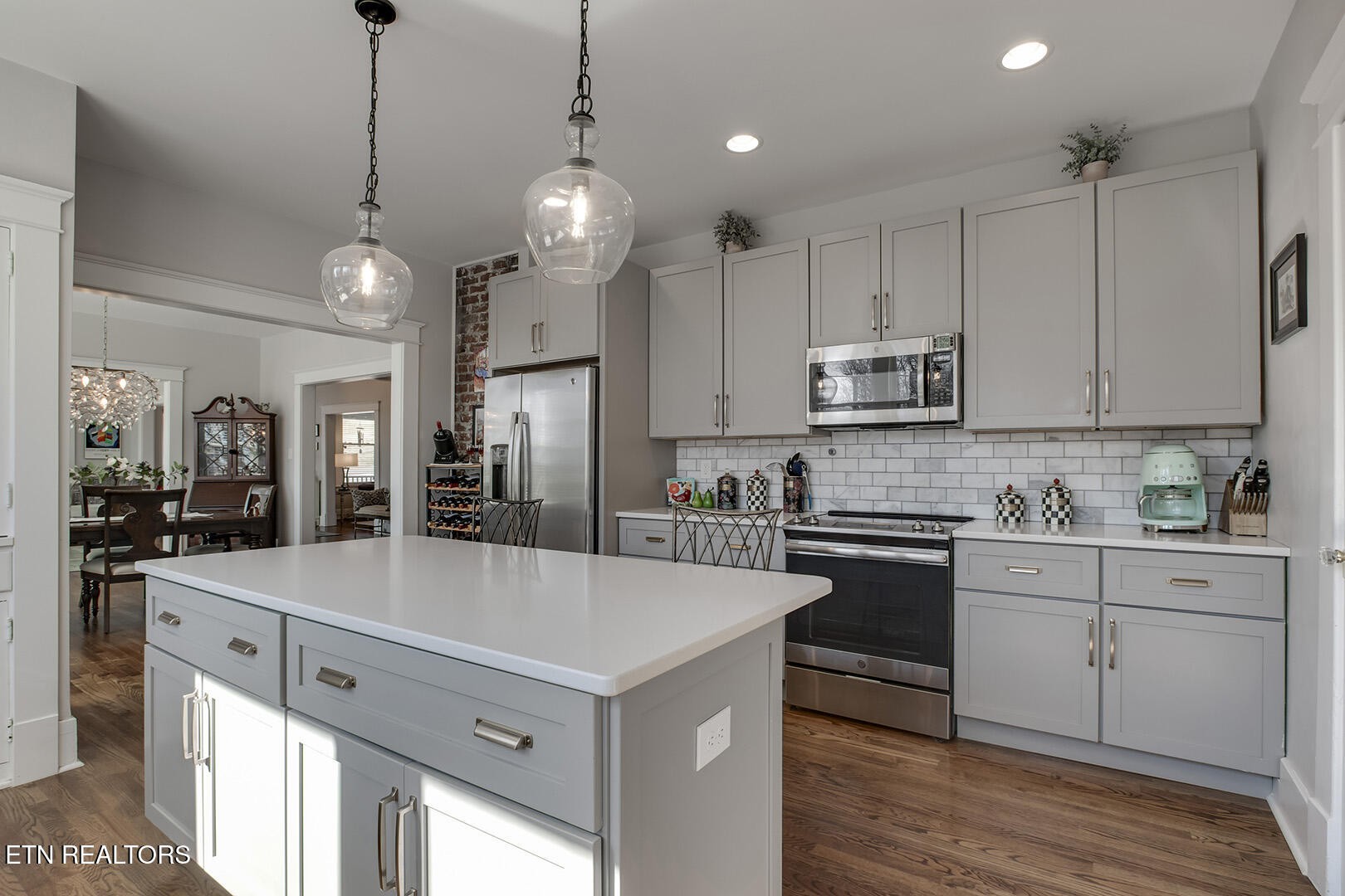 701 Gresham Road Knoxville, TN 37918 - Photo 16 of 39 Gallery Image 16