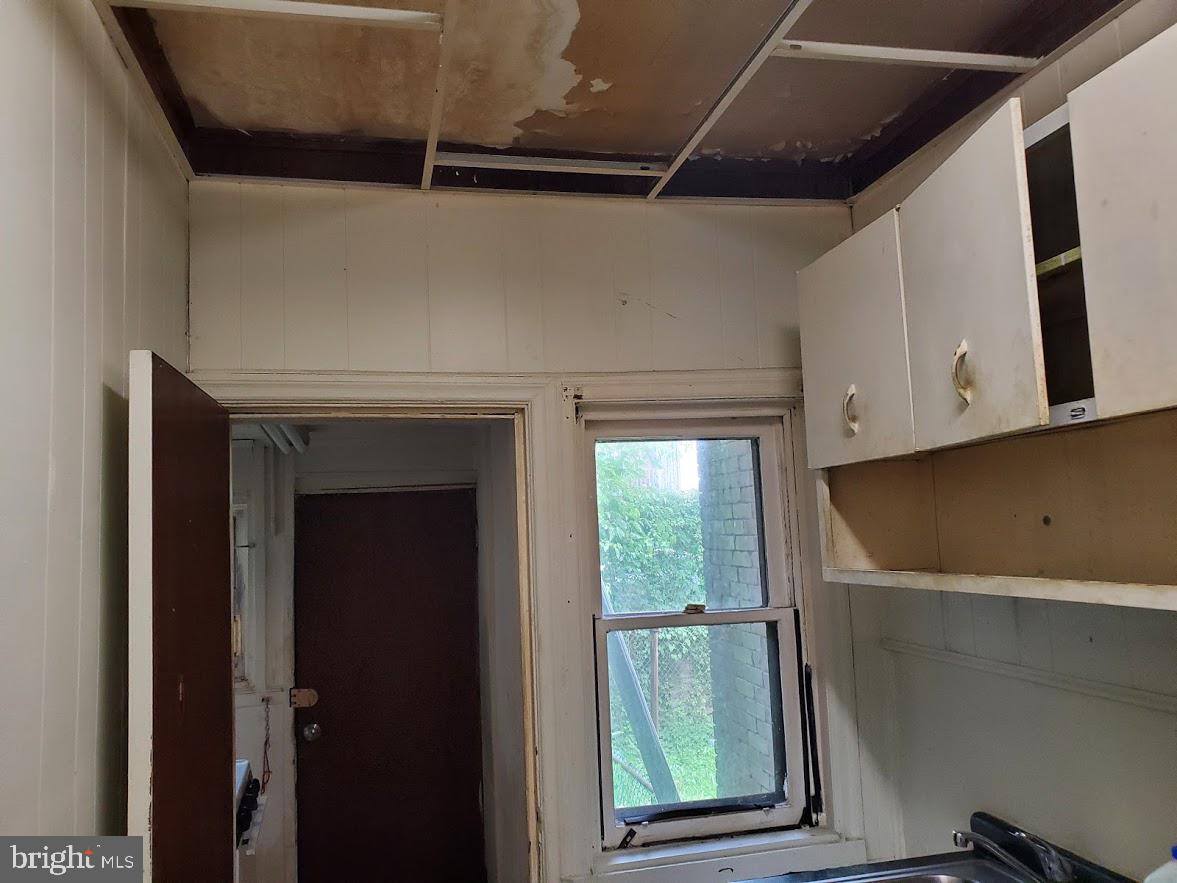 5745 Hunter Street Philadelphia, PA 19131 - Photo 11 of 39