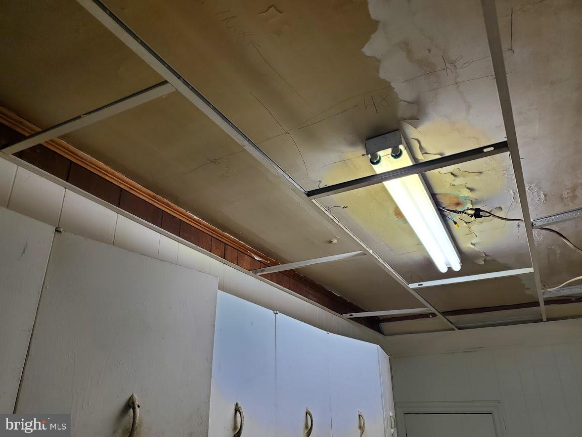 5745 Hunter Street Philadelphia, PA 19131 - Photo 12 of 39