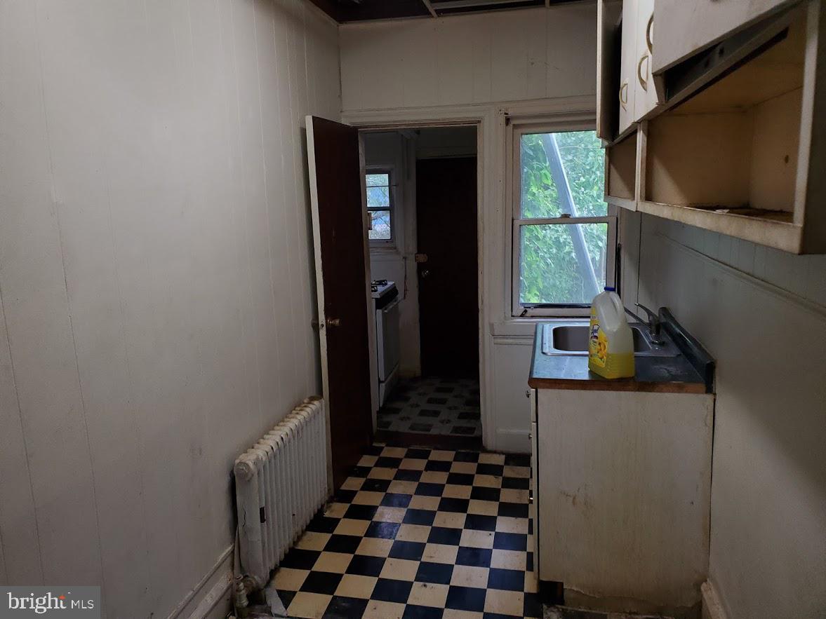 5745 Hunter Street Philadelphia, PA 19131 - Photo 8 of 39