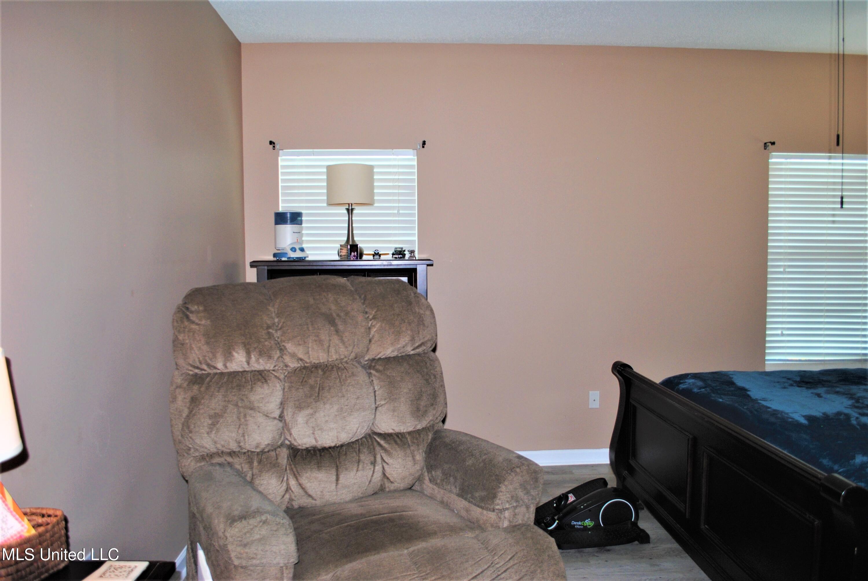 12415 Raintree Place Biloxi, MS 39532 - Photo 19 of 46 DSC_5244