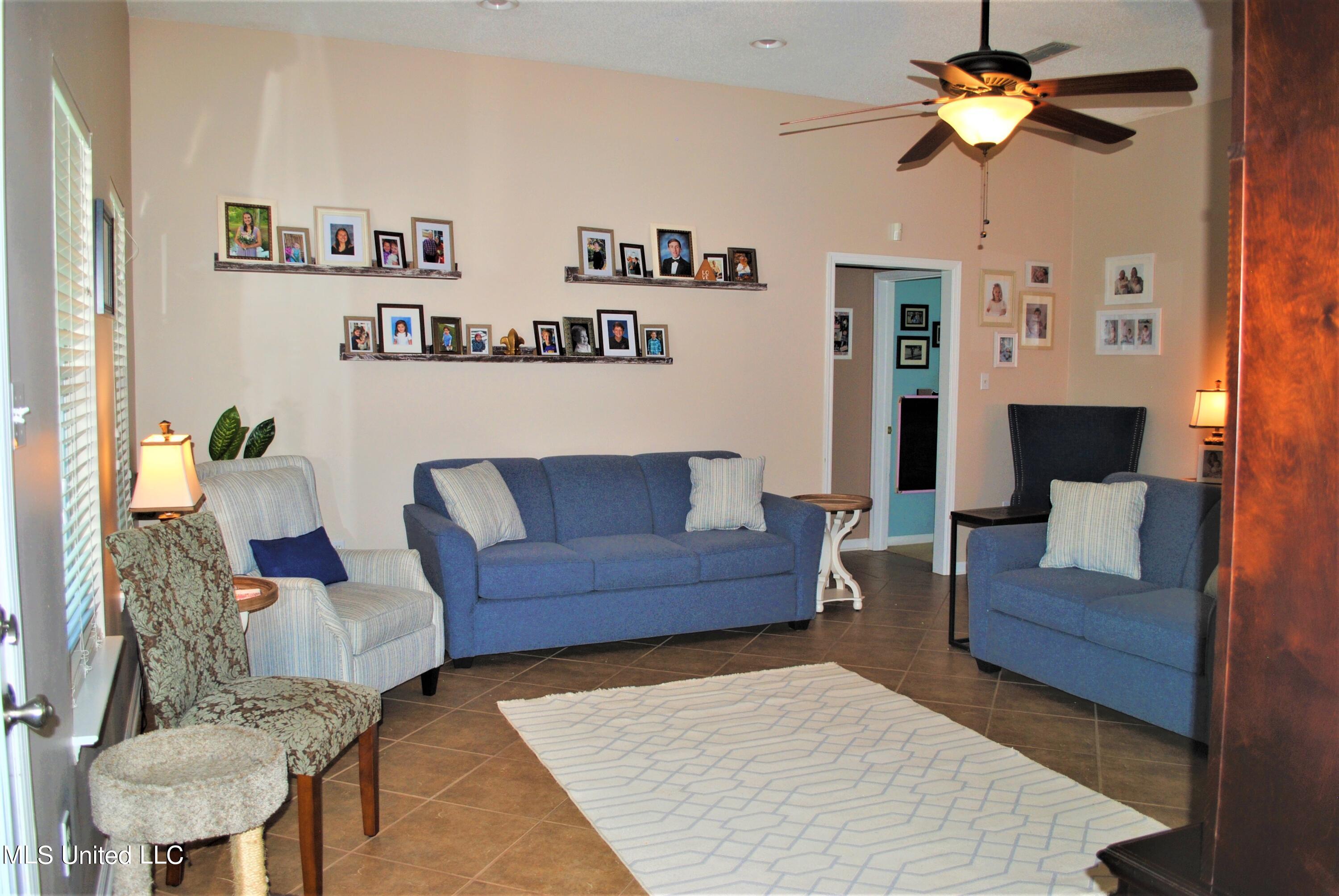12415 Raintree Place Biloxi, MS 39532 - Photo 3 of 46 DSC_5218