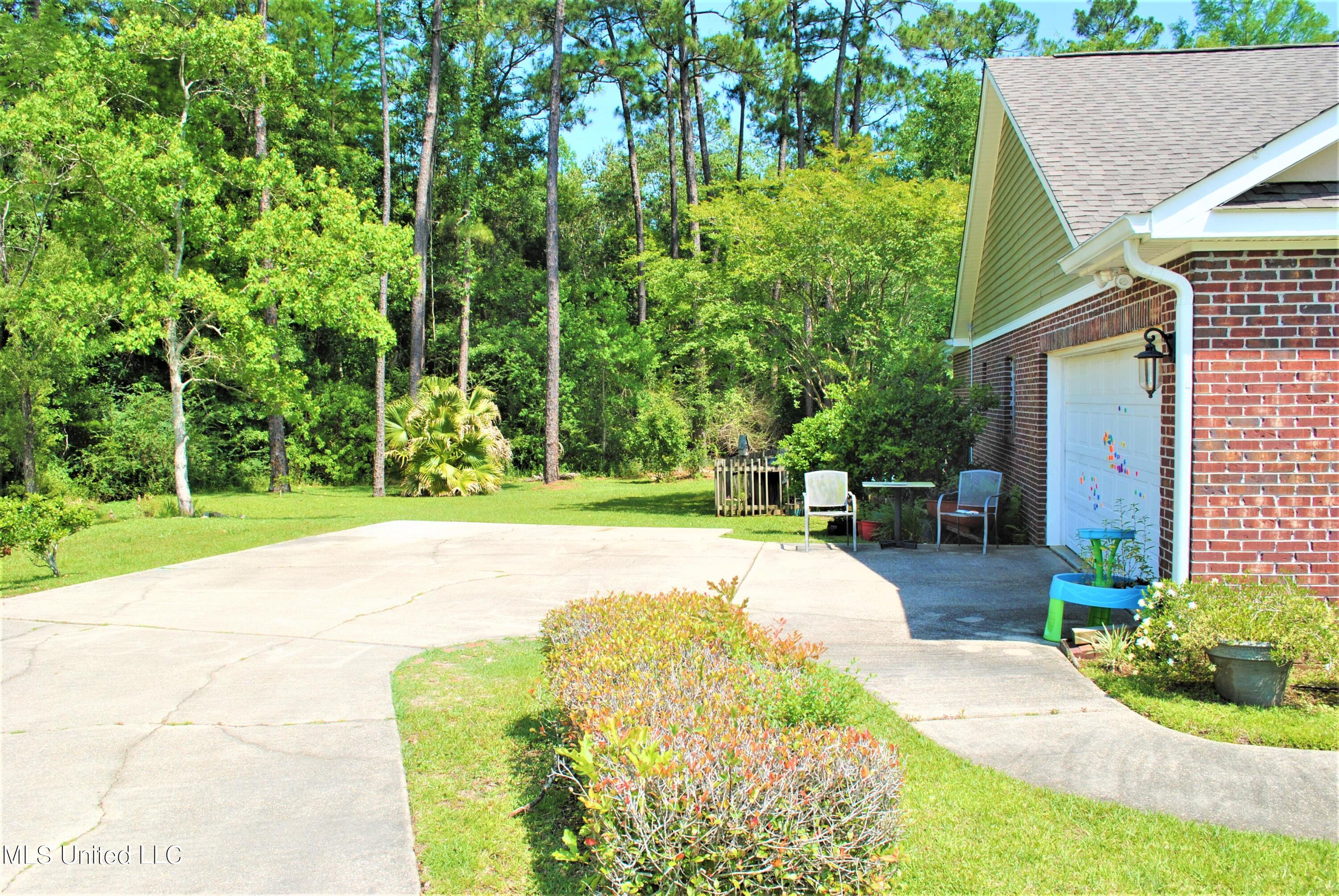 12415 Raintree Place Biloxi, MS 39532 - Photo 42 of 46 DSC_5201