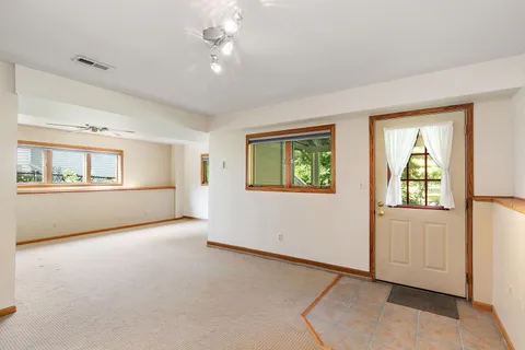 $400,000 | 30 South Grant Street, North Aurora, IL 60542