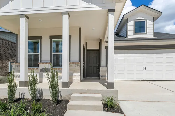 $2,100 | 271 Alamito Avenue, Kyle, TX 78640